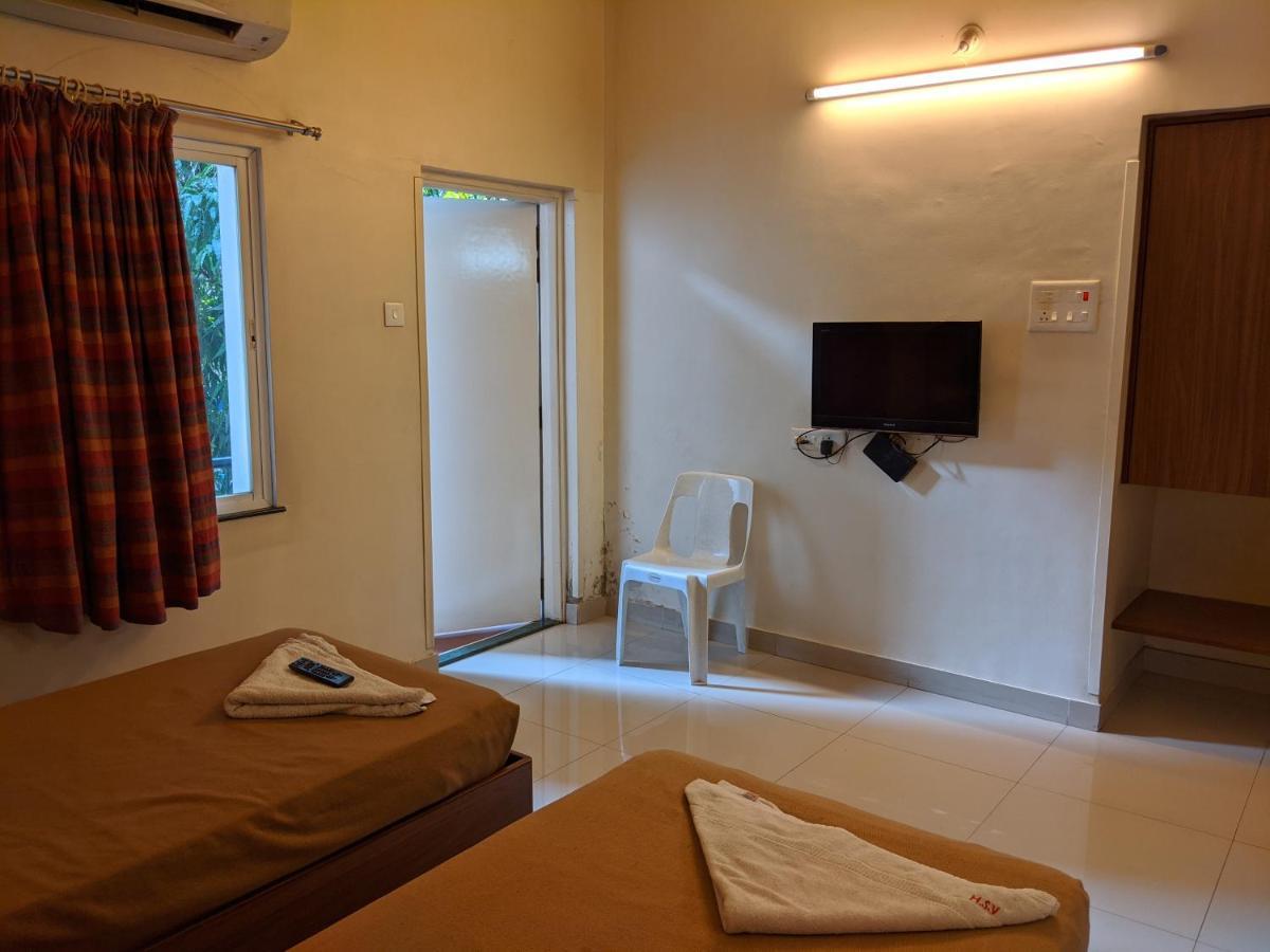 Suryavilla Hotel Pune Exterior photo