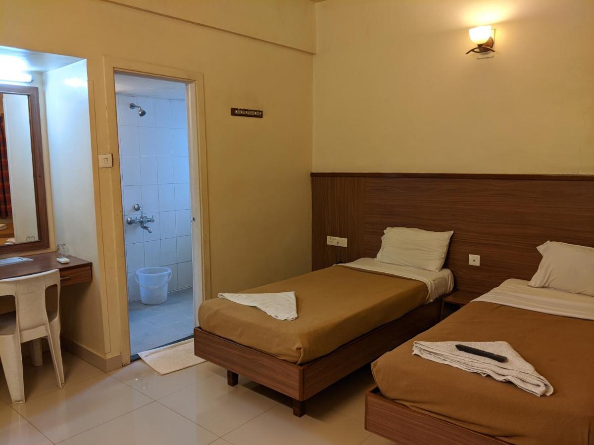 Suryavilla Hotel Pune Exterior photo